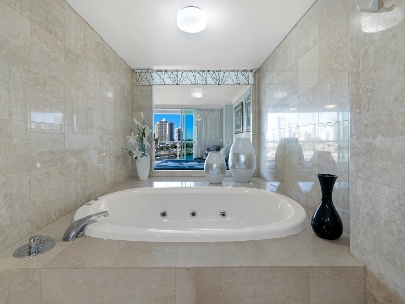 B9-1/75 Brighton Parade, Southport QLD 4215