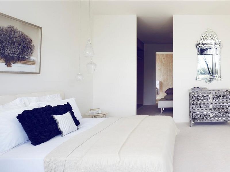 THE ADDRESS, Sanctuary Cove QLD 4212