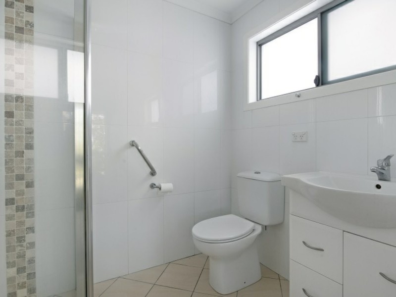 3 Goolagong Court, Broadbeach Waters QLD 4218