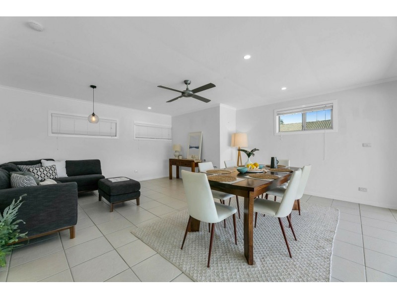 3 Goolagong Court, Broadbeach Waters QLD 4218
