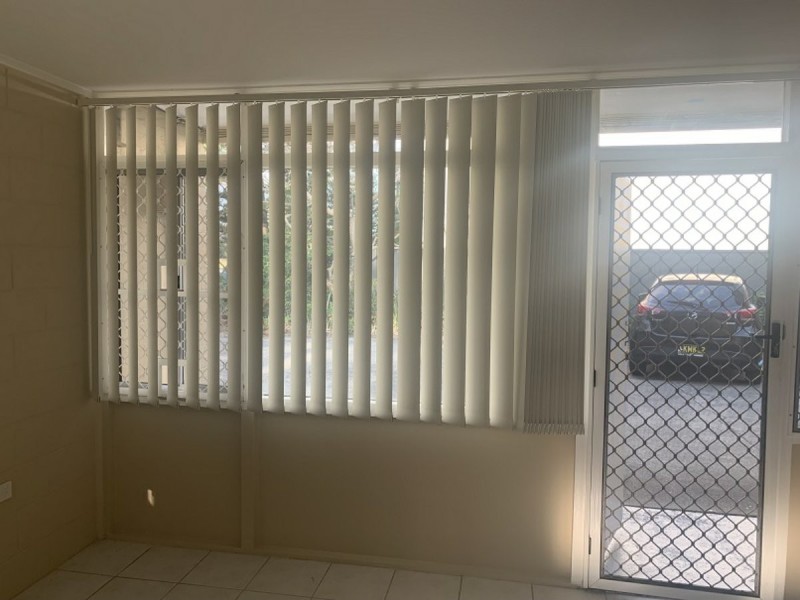 1/4 George Ave, Broadbeach QLD 4218