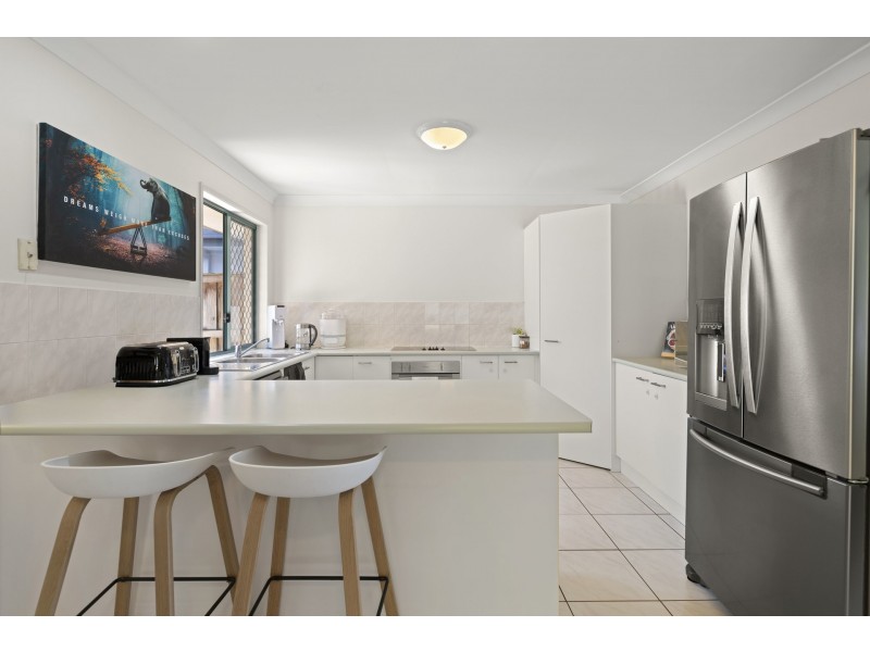 1/110 Greenacre Drive, Parkwood QLD 4214