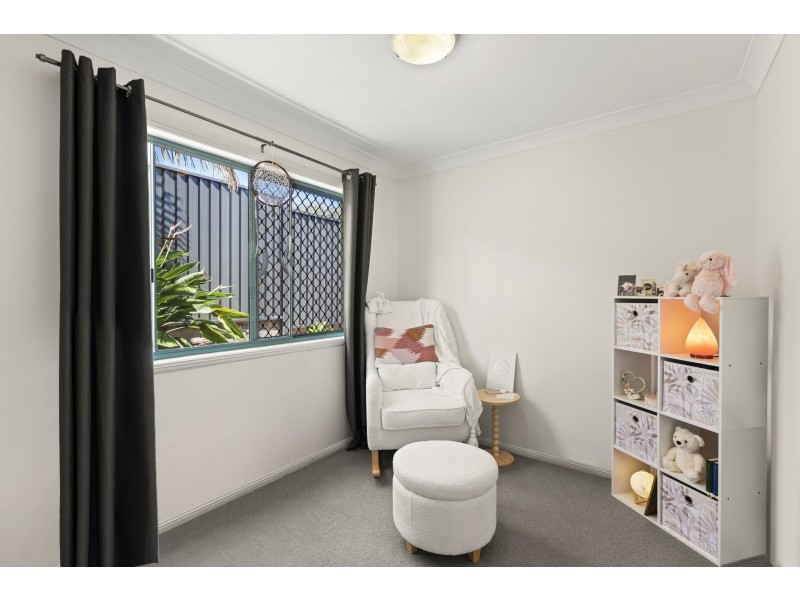 1/110 Greenacre Drive, Parkwood QLD 4214