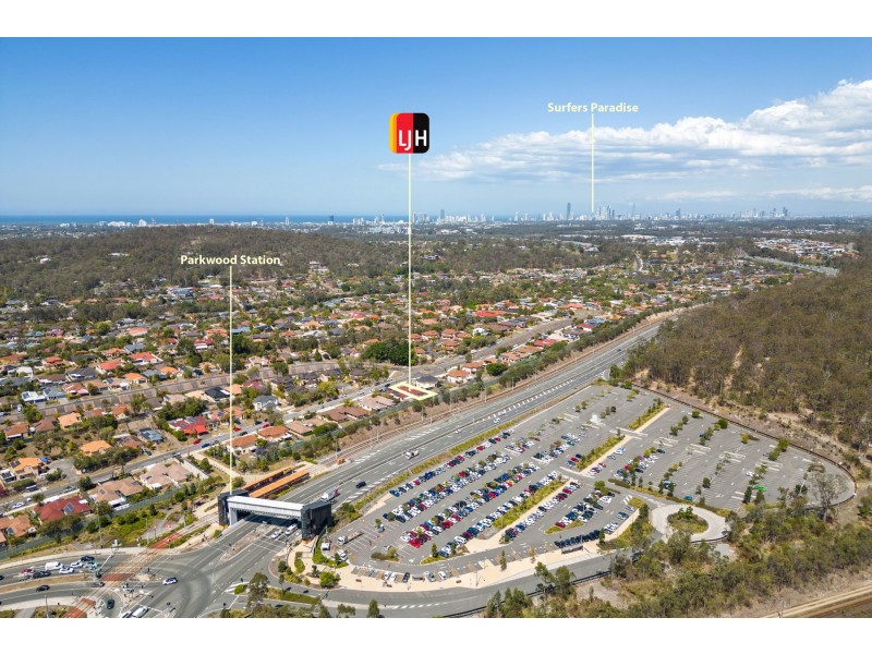 1/110 Greenacre Drive, Parkwood QLD 4214