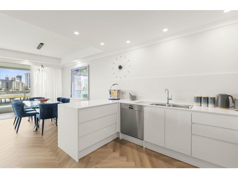 C7-3/75 Brighton Parade, Southport QLD 4215