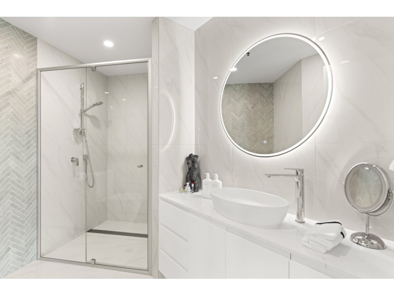 C7-3/75 Brighton Parade, Southport QLD 4215