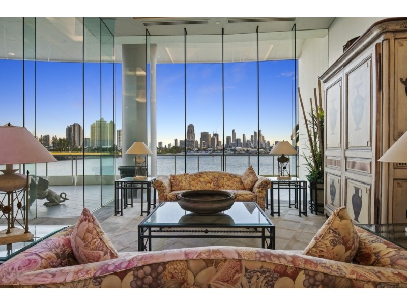 C7-3/75 Brighton Parade, Southport QLD 4215