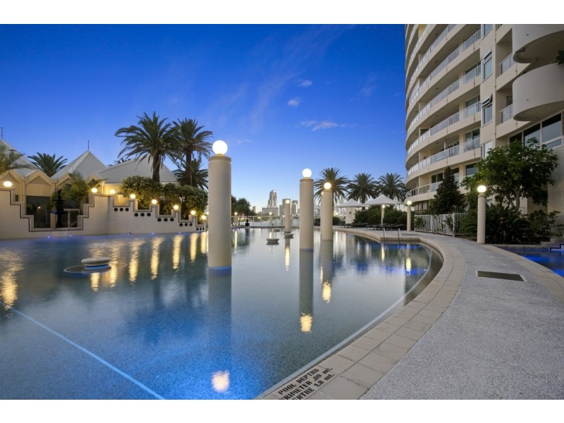 C7-3/75 Brighton Parade, Southport QLD 4215