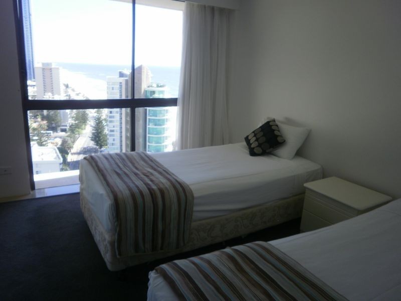 26 Northcliff Terrace, Surfers Paradise QLD 4217