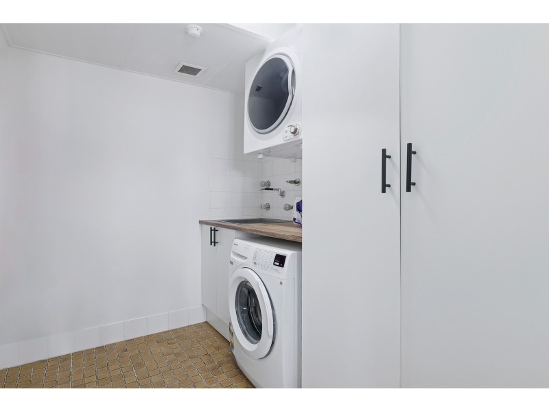 14F/3277 Surfers Paradise Boulevard, Surfers Paradise QLD 4217