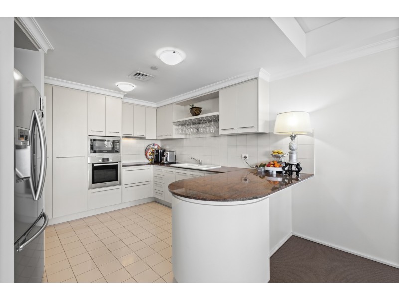 C11-2/75 Brighton Parade, Southport QLD 4215