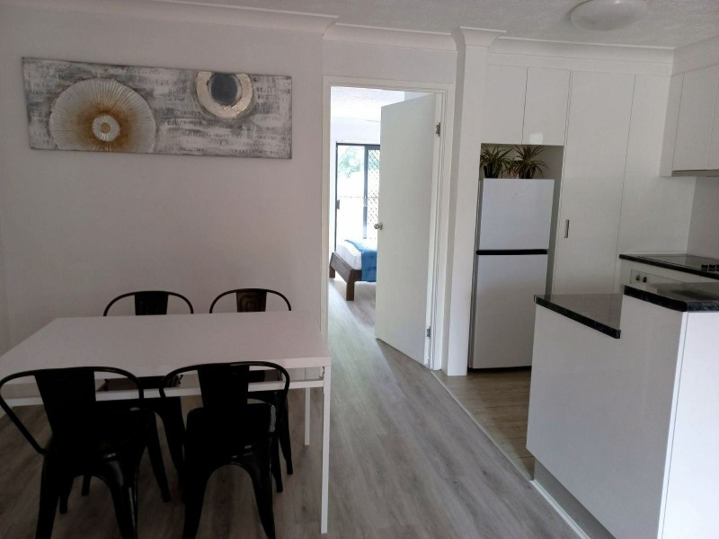 7/7 48-54, Chevron Island QLD 4217