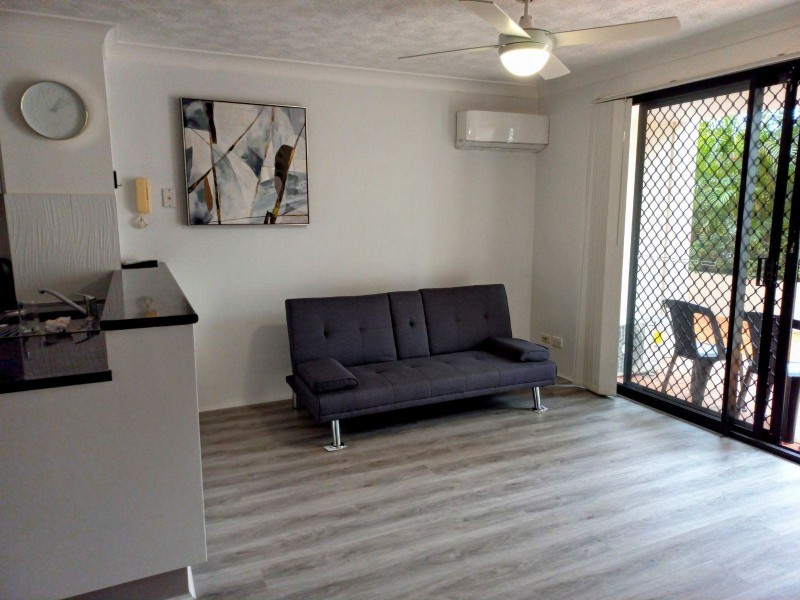 7/48-54 Stanhill Drive, Chevron Island QLD 4217