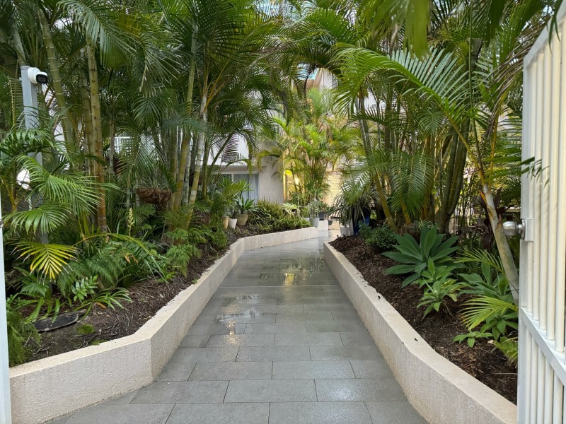 Apartment 32/25 Markwell Avenue, Surfers Paradise QLD 4217
