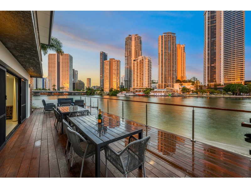 21 Tarcoola Crescent, Surfers Paradise QLD 4217