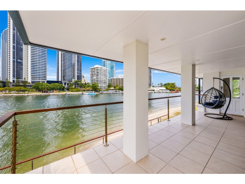 21 Tarcoola Crescent, Surfers Paradise QLD 4217