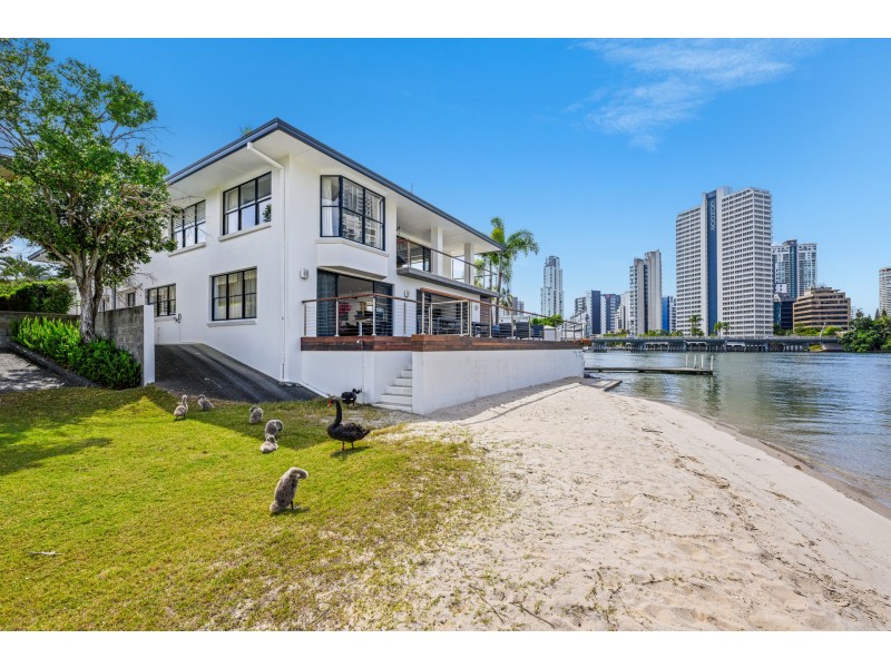 21 Tarcoola Crescent, Surfers Paradise QLD 4217