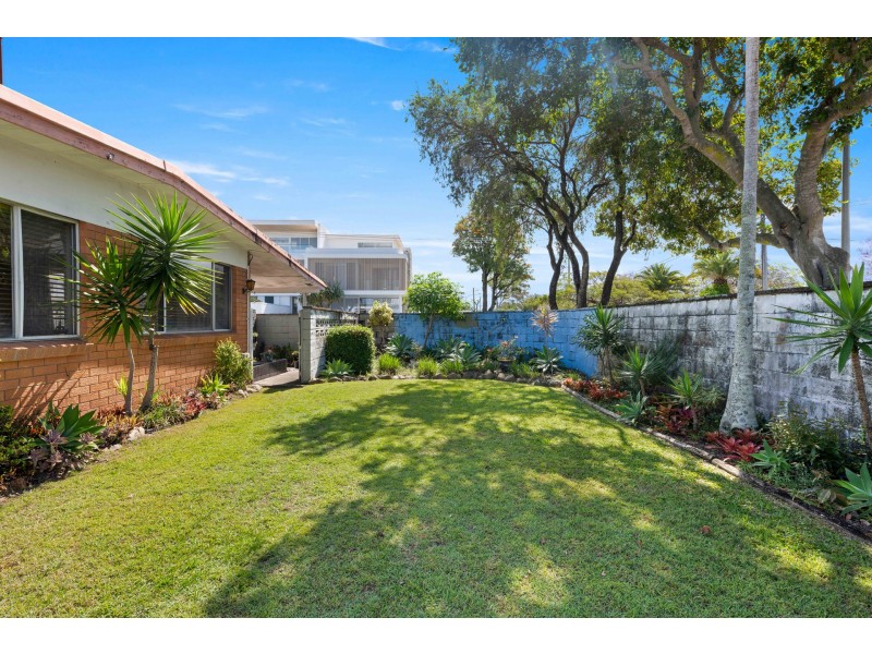 30 T E Peters Drive, Broadbeach Waters QLD 4218