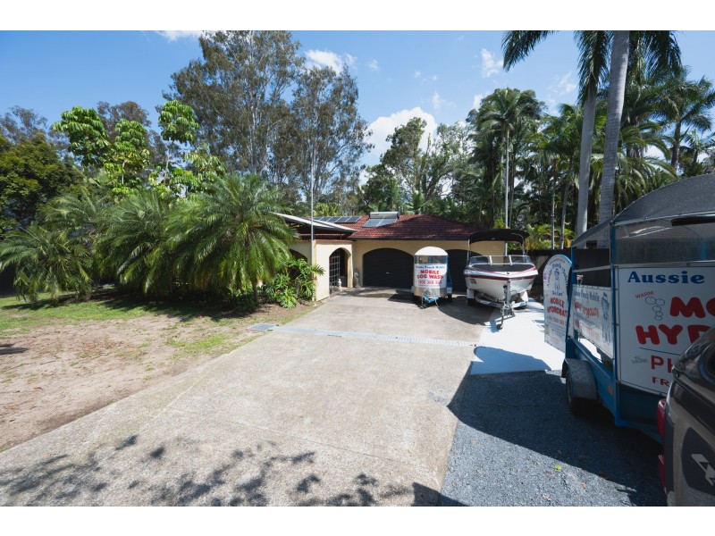 18 Yarraowee Drive, Nerang QLD 4211
