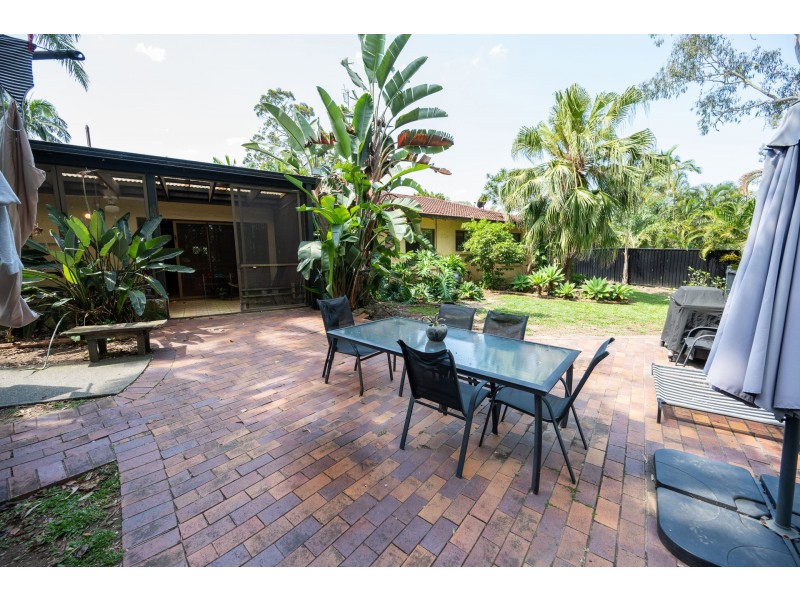 18 Yarraowee Drive, Nerang QLD 4211