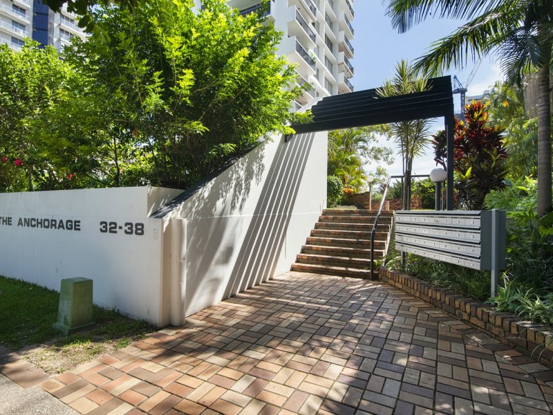 111/32 Riverview Parade, Surfers Paradise QLD 4217