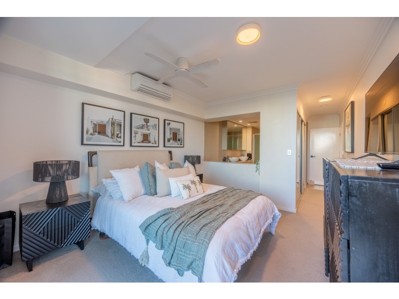 23/53 Darrambal Street, Surfers Paradise QLD 4217