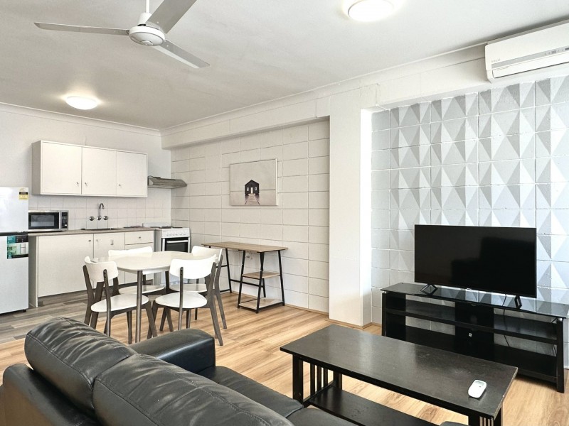 Unit 210/3155 Surfers Paradise Boulevard, Surfers Paradise QLD 4217