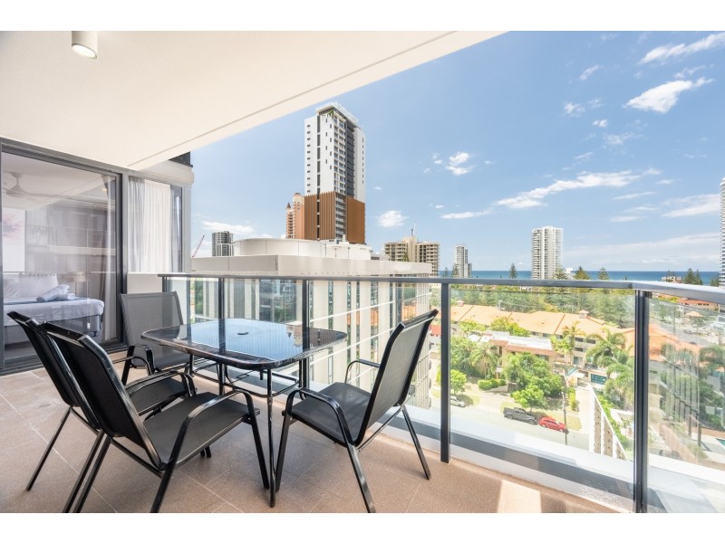 51/2729 Gold Coast Highway, Broadbeach QLD 4218