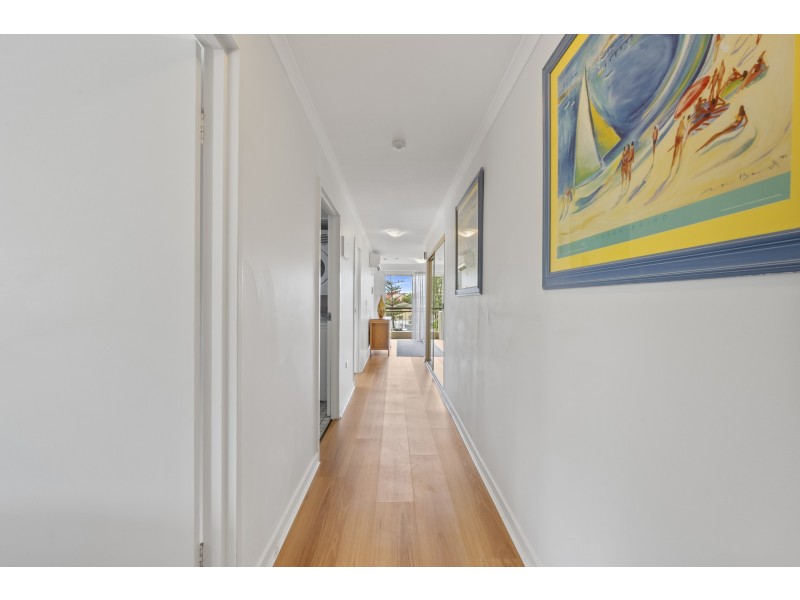 205/10 Vista Street, Surfers Paradise QLD 4217