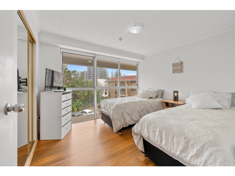 205/10 Vista Street, Surfers Paradise QLD 4217