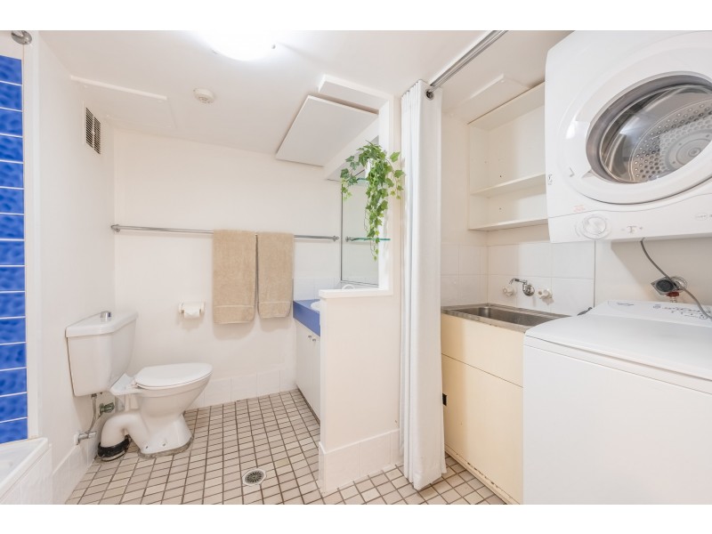 205/10 Vista Street, Surfers Paradise QLD 4217