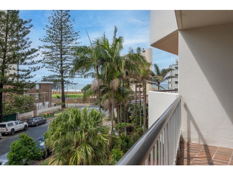 205/10 Vista Street, Surfers Paradise QLD 4217