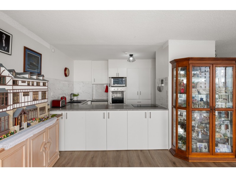 13C/2 Riverview Parade, Surfers Paradise QLD 4217