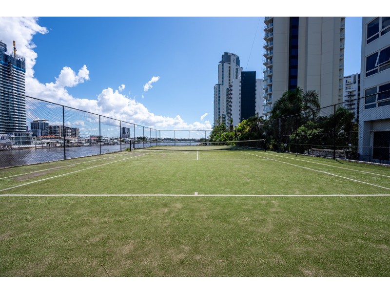 13C/2 Riverview Parade, Surfers Paradise QLD 4217