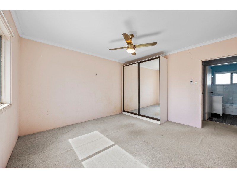 15/9 Holborow Close, Surfers Paradise QLD 4217