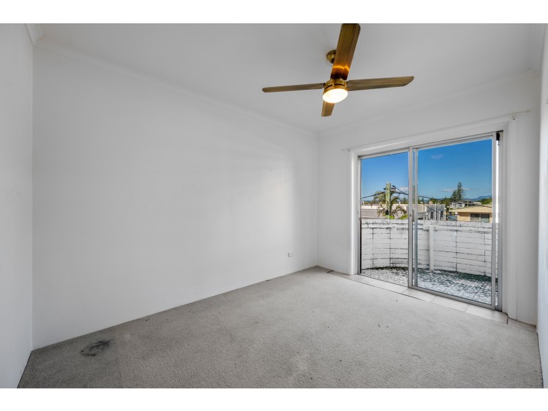 15/9 Holborow Close, Surfers Paradise QLD 4217