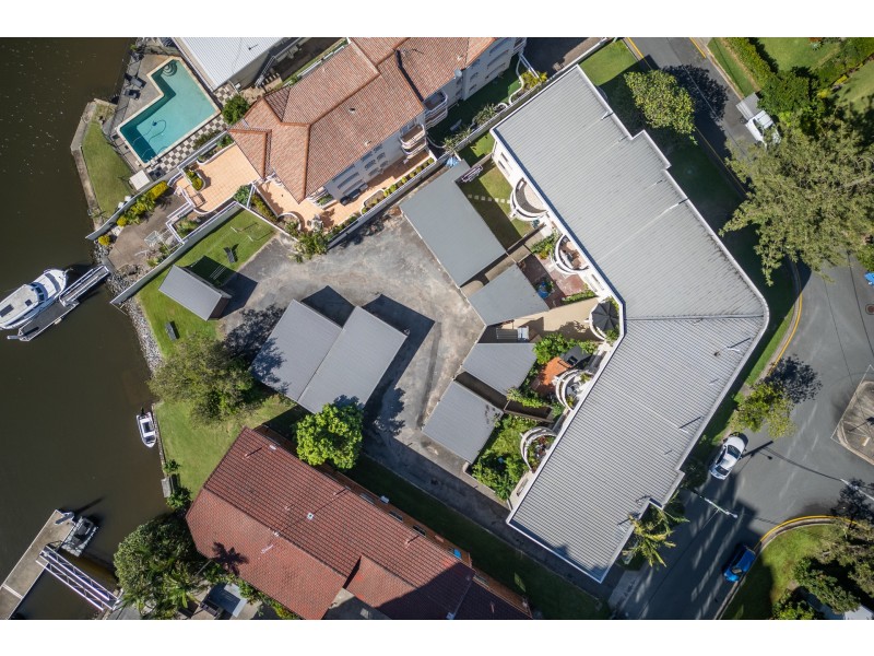 15/9 Holborow Close, Surfers Paradise QLD 4217