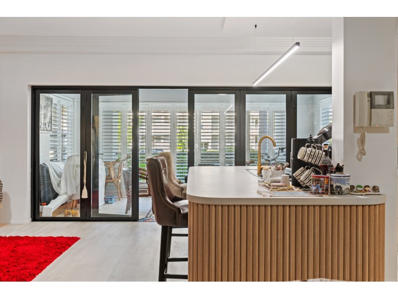 4/8 Parnoo Street, Surfers Paradise QLD 4217