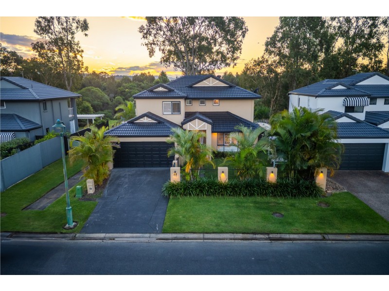 48 Christina Ryan Way, Arundel QLD 4214