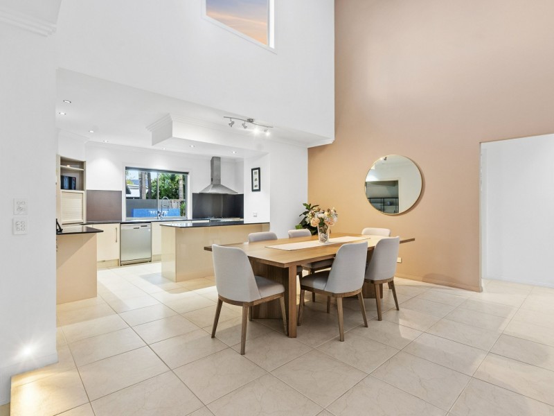 27 Bucaneer Way, Coomera QLD 4209