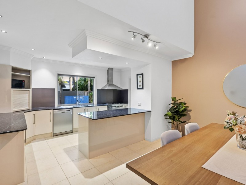 27 Bucaneer Way, Coomera QLD 4209