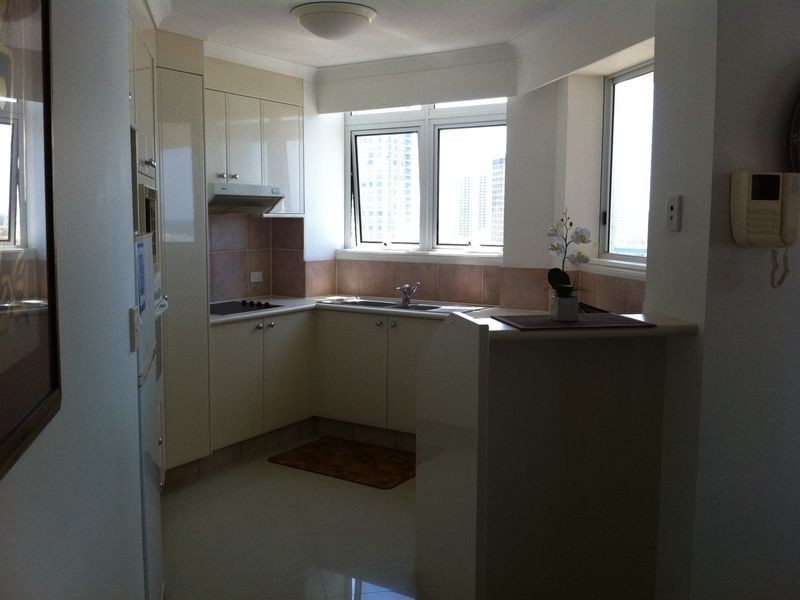 6 View Av, Surfers Paradise QLD 4217