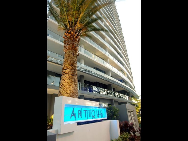 303/18 Enderley Avenue, Surfers Paradise QLD 4217
