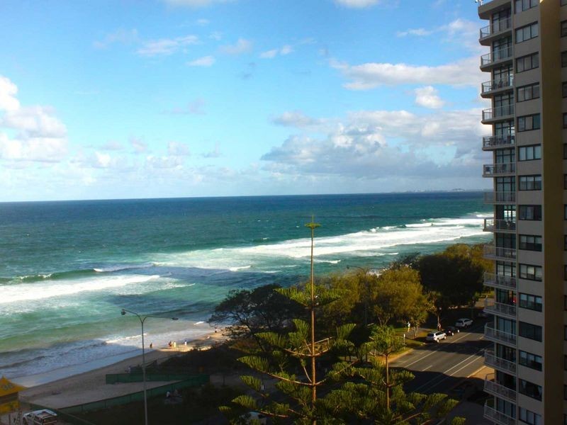31/114 The Esplanade, Surfers Paradise QLD 4217