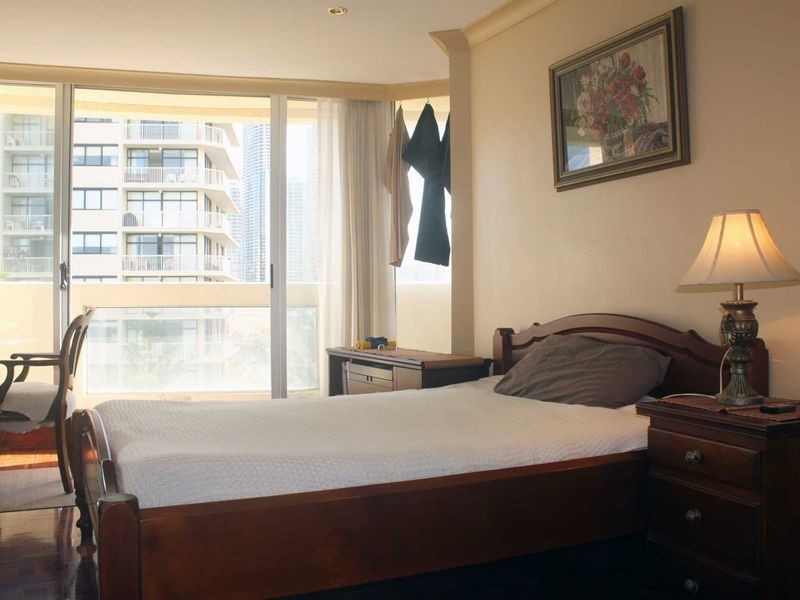 31/114 The Esplanade, Surfers Paradise QLD 4217