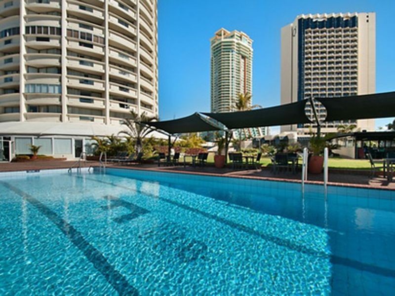 31/114 The Esplanade, Surfers Paradise QLD 4217