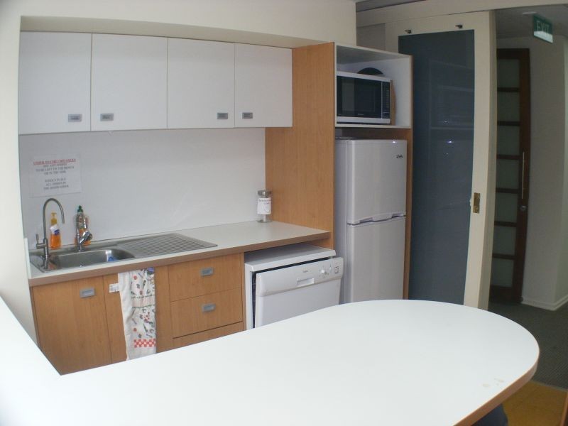 34-36 Thomas Drive, Chevron Island QLD 4217