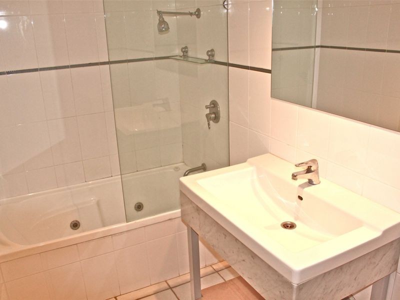 97/114 The Esplanade, Surfers Paradise QLD 4217