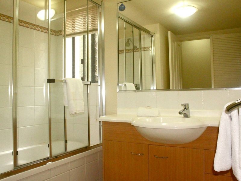 227/2360 Gold Coast Hwy, Mermaid Beach QLD 4218