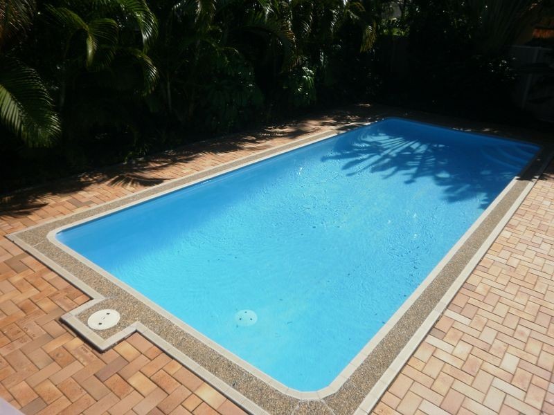 11 Old Burleigh Road, Surfers Paradise QLD 4217